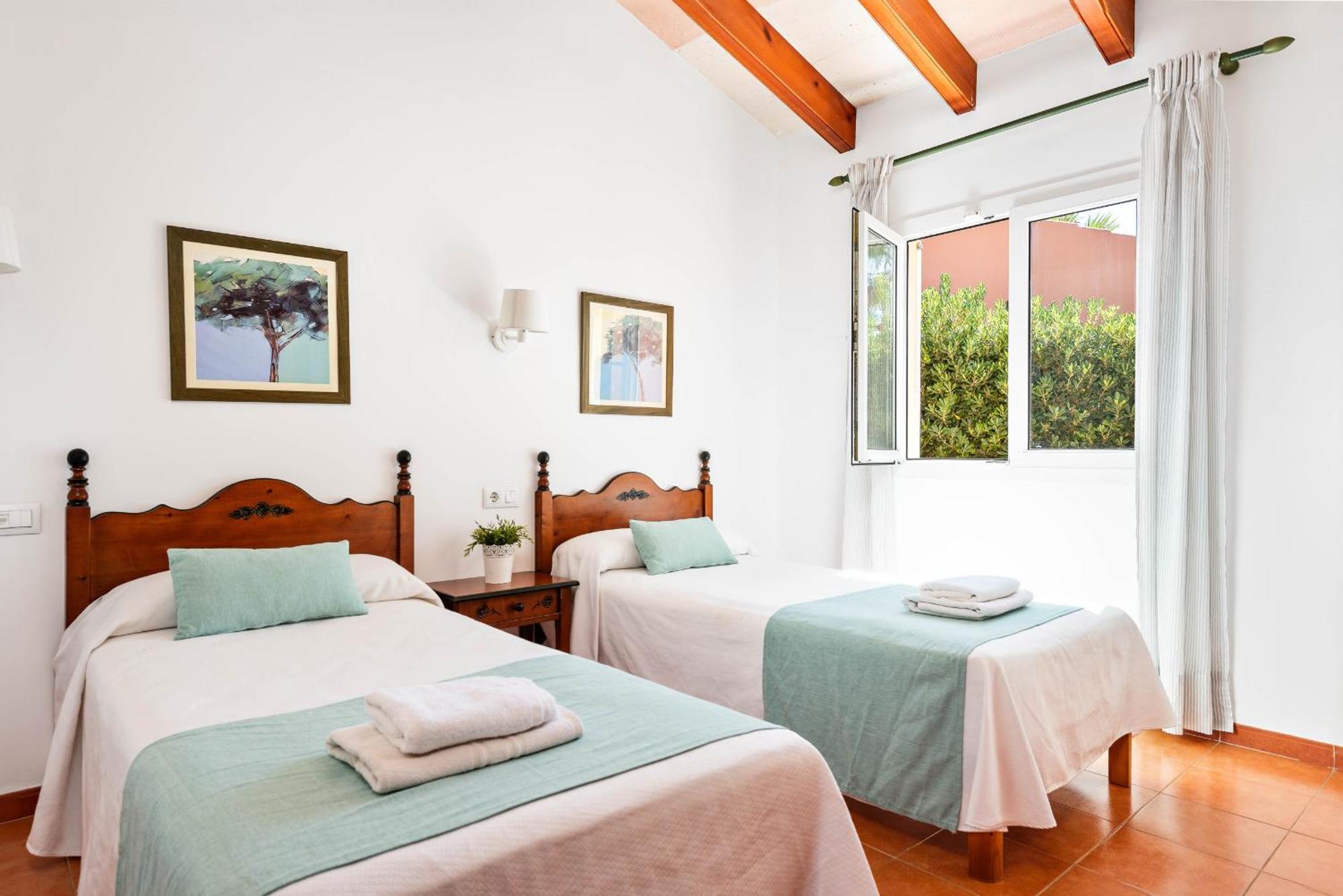 Villas Begonias Cala'N Bosch  Exteriör bild
